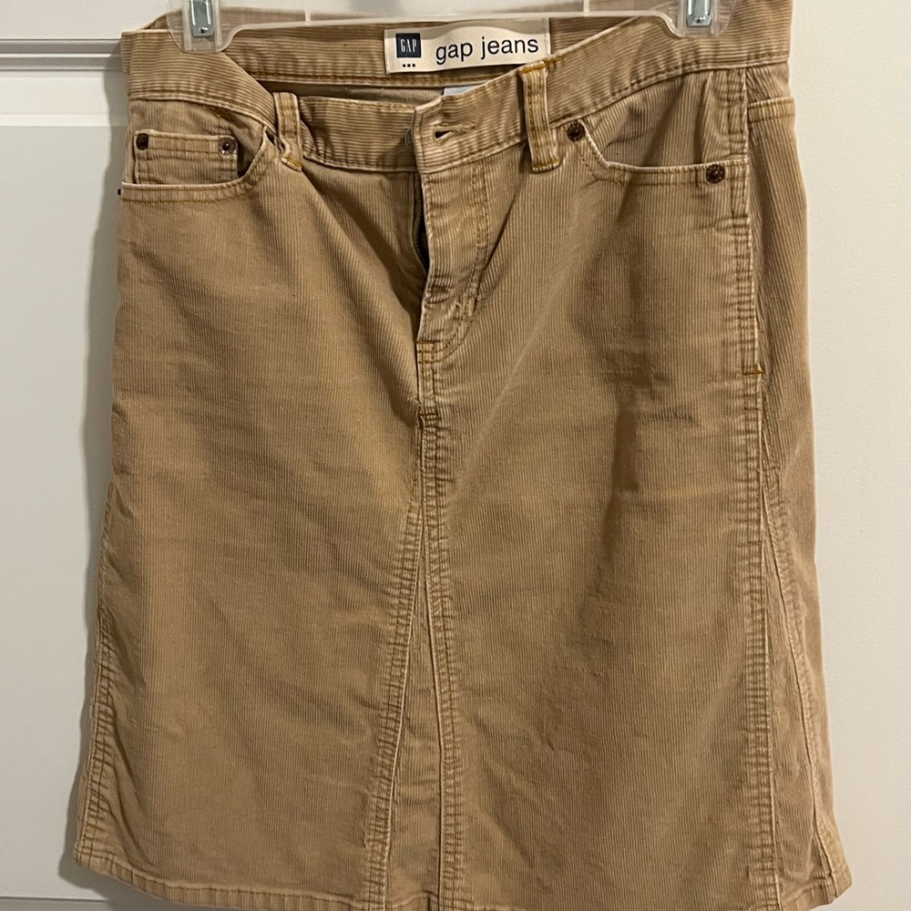 Corduroy brown skirt